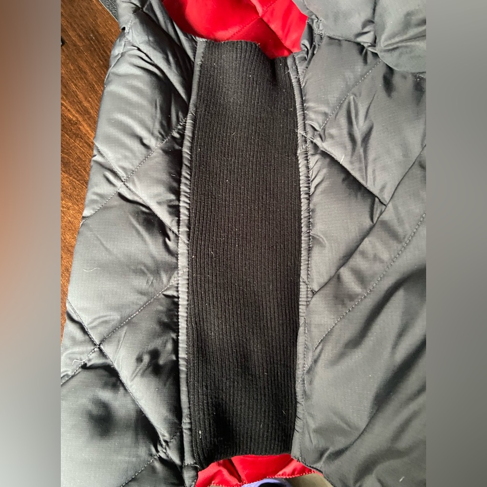 Lightweight Reversible Vest - Picture 11 of 11